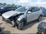 HYUNDAI TUCSON SE KM8J33A4XGU107098 снимка