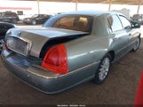 LINCOLN TOWN CAR SIGNATURE 1LNHM81W85Y608166 снимка