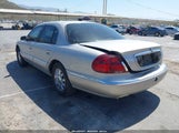 LINCOLN CONTINENTAL 1LNHM97V52Y684945 снимка