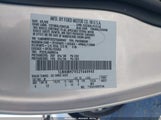 LINCOLN CONTINENTAL 1LNHM97V52Y684945 снимка