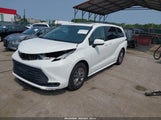 TOYOTA SIENNA LE 5TDBRKEC0NS087867 снимка