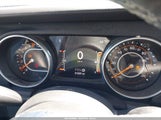 Jeep Wrangler Unlimited Sahara 4X4 1C4HJXEG4JW165014 fotografie