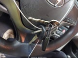 HYUNDAI ELANTRA SE KMHD74LF2JU502065 снимка