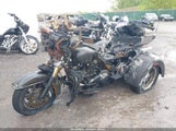 HARLEY-DAVIDSON FLHTCUTG TRI GLIDE ULTRA 1HD1MAD13HB858305 снимка