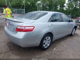 TOYOTA CAMRY CE/LE/XLE/SE 4T1BE46K67U552787 photo