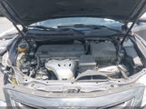 TOYOTA CAMRY LE 4T1BE46K68U202352 снимка