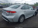 TOYOTA COROLLA LE 5YFEPMAEXNP356889 снимка
