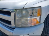 CHEVROLET SILVERADO 1500 LS 1GCSKREA2AZ131730 снимка