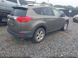 TOYOTA RAV4 XLE JTMWFREVXD5000937 снимка