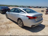 NISSAN ALTIMA SV FWD 1N4BL4DV7MN335798 photo