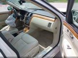 CADILLAC DTS PLATINUM COLLECTION 1G6KP5ES8BU134913 снимка