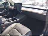 Tesla Model 3 Long Range Dual Motor All-Wheel Drive 5YJ3E1EB1NF266179 fotografie