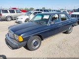 MERCEDES-BENZ 240 D WDBAB23A1DB409079 снимка