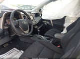 TOYOTA RAV4 XLE JTMRFREV3FD140334 снимка