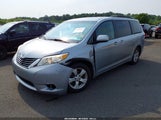 TOYOTA SIENNA LE V6 7 PASSENGER AUTO ACCESS SEAT/LE V6 7 PASSENGER MOBILITY/LE V6 8 PASSENGER 5TDKK3DC0ES522057 photo