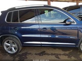 VOLKSWAGEN TIGUAN R-LINE WVGAV7AX8FW611275 снимка