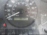 TOYOTA COROLLA CE/LE/VE 2T1BR12E7YC303646 снимка