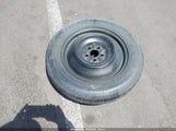 TOYOTA RAV4 XLE JTMRFREV1HJ127036 снимка