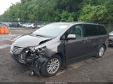 TOYOTA SIENNA LIMITED V6 7 PASSENGER/XLE V6 7 PASSENGER AUTO ACCESS SEAT/XLE V6 8 PASSENGER 5TDYK3DC4DS400424 снимка