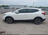 Nissan Rogue Sport Sl JN1BJ1CR7JW203703 fotografie