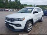 Jeep Compass Latitude Lux 4X4 3C4NJDFB7NT181093 снимка