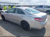 TOYOTA CAMRY LE 4T4BF3EK7AR053583 снимка