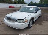 LINCOLN TOWN CAR EXECUTIVE 1LNHM81W43Y676882 снимка