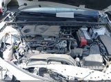 TOYOTA CAMRY LE 4T1C11AK2RU857633 снимка