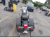 HARLEY-DAVIDSON FLHRCI 1HD1FR4367Y649615 снимка
