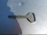 TOYOTA CAMRY LE JT2BG22K0Y0473562 снимка