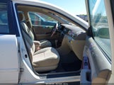 TOYOTA COROLLA LE 2T1BR32E67C851471 снимка