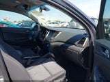 HYUNDAI TUCSON SE KM8J33A44HU497150 снимка