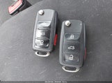 VOLKSWAGEN TIGUAN 2.0T/2.0T S WVGAV7AX7HK041957 photo