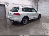 VOLKSWAGEN TOUAREG 3.6L LUX WVGEF9BP4ED006348 снимка