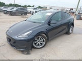 Tesla Model Y 7SAYGDED6RF092556 fotografie