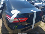 TOYOTA CAMRY LE 4T1B11HK8JU511009 снимка