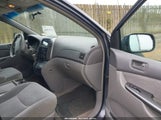 TOYOTA SIENNA LE 5TDZA23C46S392329 снимка