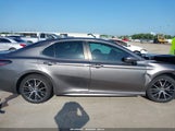 TOYOTA CAMRY SE/SE NIGHT SHADE 4T1G11AK5MU527267 photo
