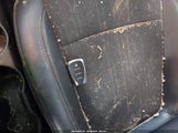 CHEVROLET TRAX LT KL7CJPSB7KB926482 снимка