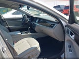 HYUNDAI GENESIS 3.8 KMHGN4JE9FU070790 снимка