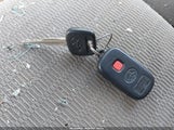 TOYOTA CAMRY LE 4T1BE32K85U089256 снимка