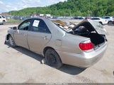 TOYOTA CAMRY LE 4T1BE32K85U089256 снимка