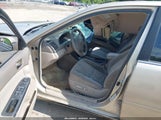 TOYOTA CAMRY LE 4T1BE32K85U089256 снимка