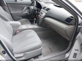 TOYOTA CAMRY LE 4T1BF3EK6AU032881 снимка