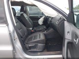 VOLKSWAGEN TIGUAN S WVGBV7AX6GW584857 photo