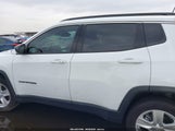 Jeep Compass Latitude 4X4 3C4NJDBB6NT115950 снимка
