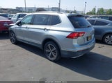VOLKSWAGEN TIGUAN 2.0T SE/2.0T SEL/2.0T SEL R-LINE/2.0T SEL R-LINE BLACK 3VV3B7AX2KM118001 снимка
