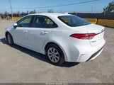 Toyota Corolla Le JTDEPRAE3LJ098083 снимка