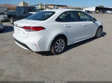 Toyota Corolla Le JTDEPRAE3LJ098083 снимка
