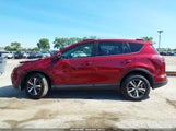 TOYOTA RAV4 XLE JTMRFREVXJD227768 снимка